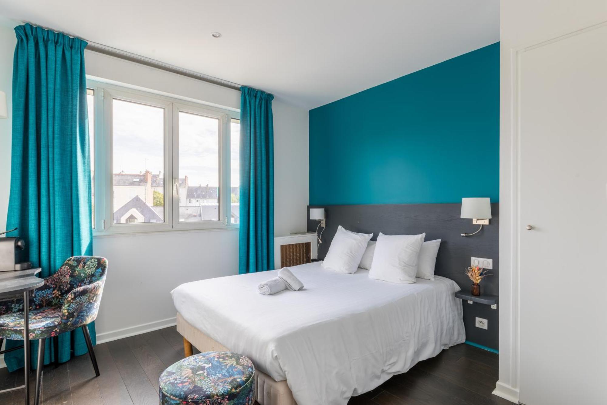 Hotel-Restaurant Le Victoria Rennes Eksteriør billede