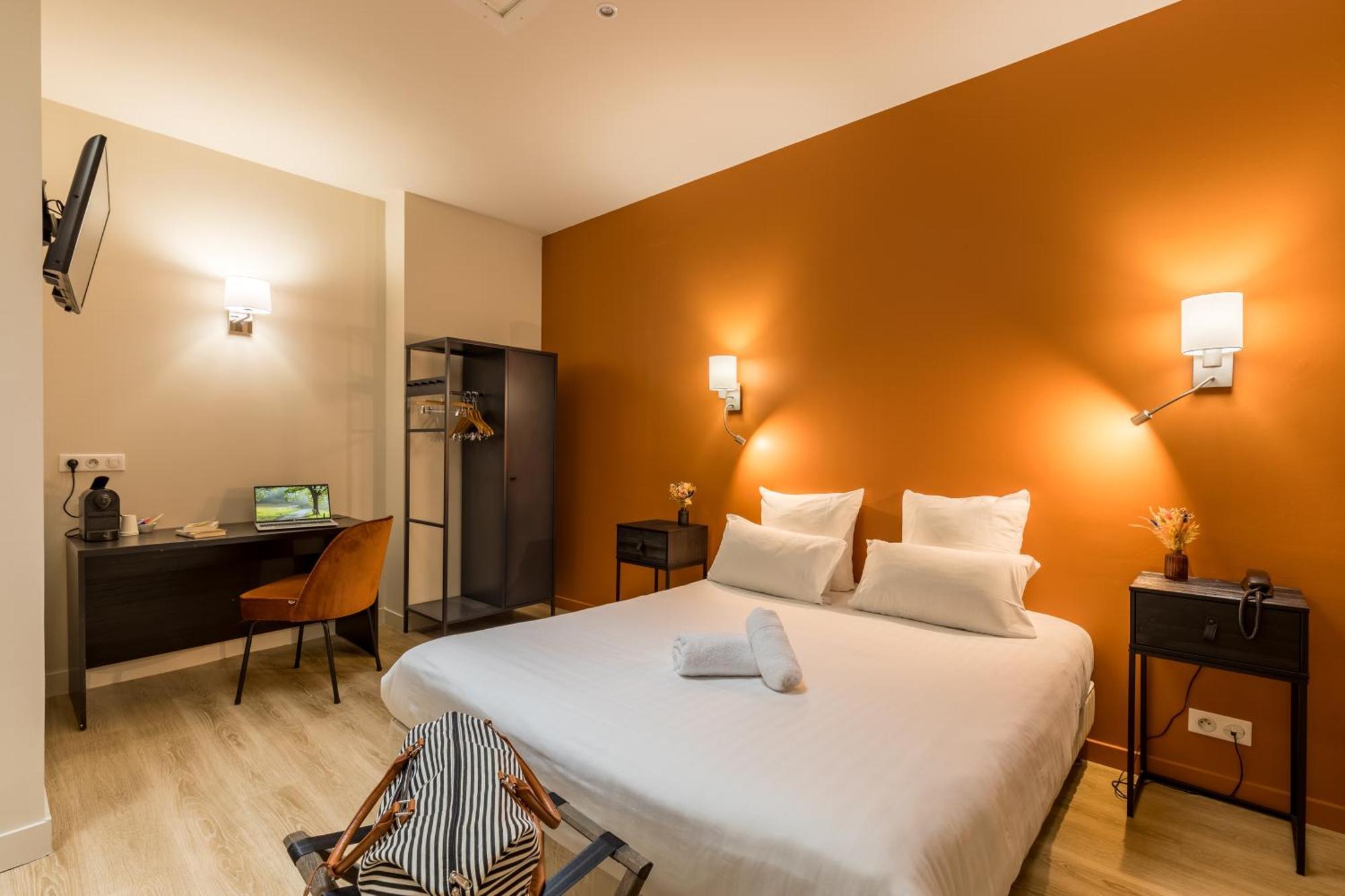 Hotel-Restaurant Le Victoria Rennes Eksteriør billede
