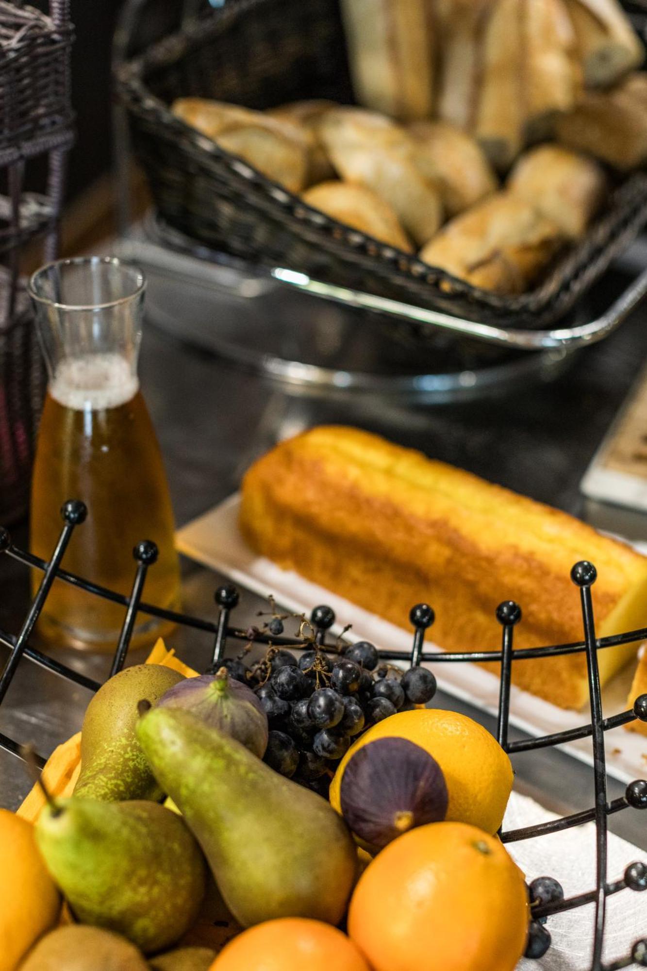 Hotel-Restaurant Le Victoria Rennes Eksteriør billede
